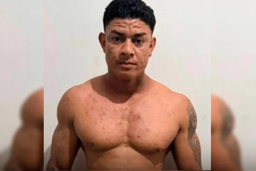 Personal trainer persegue e espanca namorada com 80 socos e chutes
