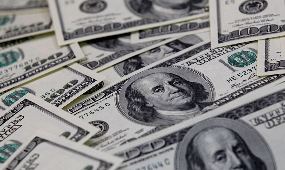 Dívida externa do Brasil bate recorde, aproxima-se de US$ 400 bi e reduz folga das reservas