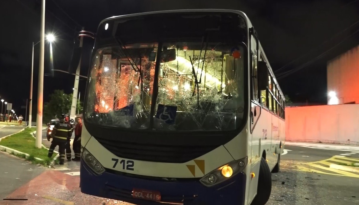 Após depredação, linha de ônibus não vai mais passar pelo Passo da Pátria, anuncia empresa