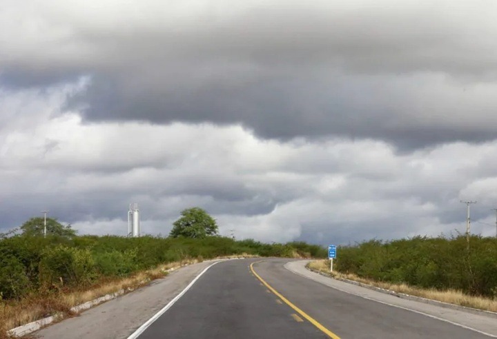 Inmet divulga alerta de chuvas para mais de 150 cidades do RN; confira lista