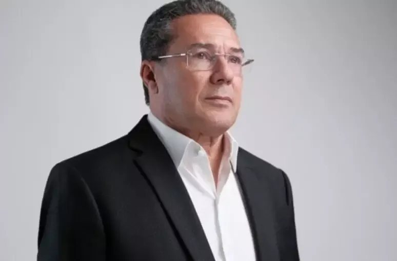 Ex-técnico da Seleção Brasileira, Vanderlei Luxemburgo é internado em UTI de hospital no Tocantins