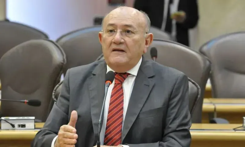 Após cirurgia, deputado Vivaldo Costa segue em recuperação