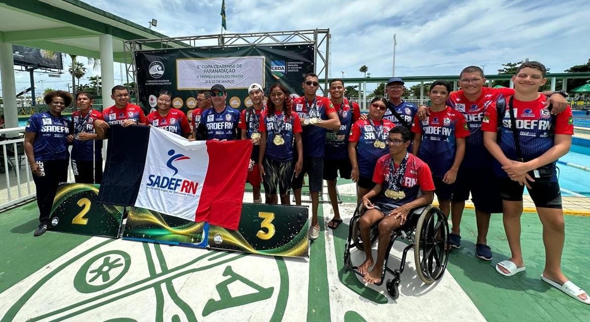 Com 35 medalhas, equipe da Sadef é bronze em Troféu de Natação em Fortaleza