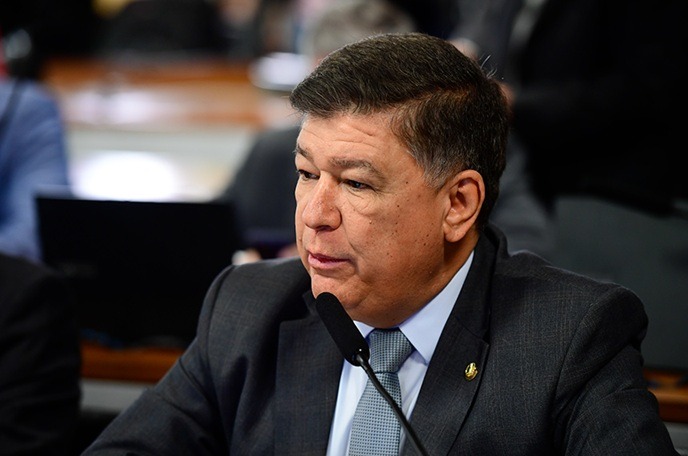 Presidente da CPMI do INSS compra avião por R$ 1,5 milhão