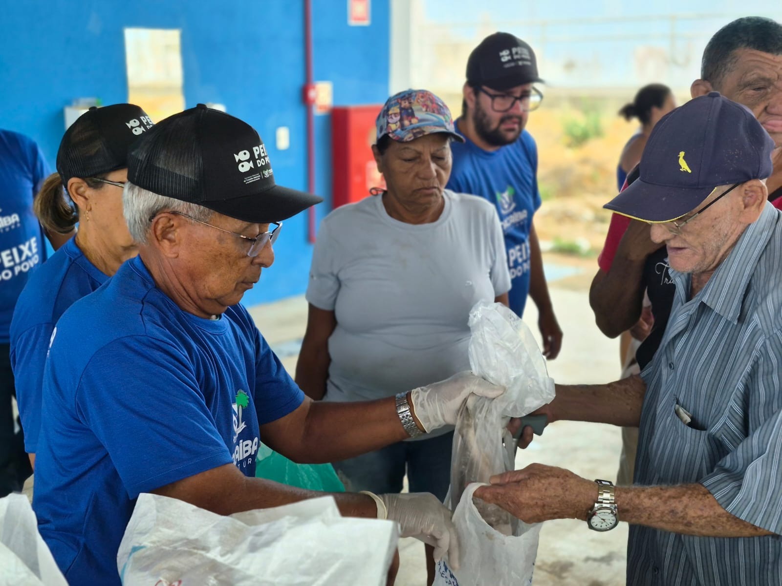 Prefeitura de Macaíba começa distribuição de 60 toneladas de peixe na Semana Santa