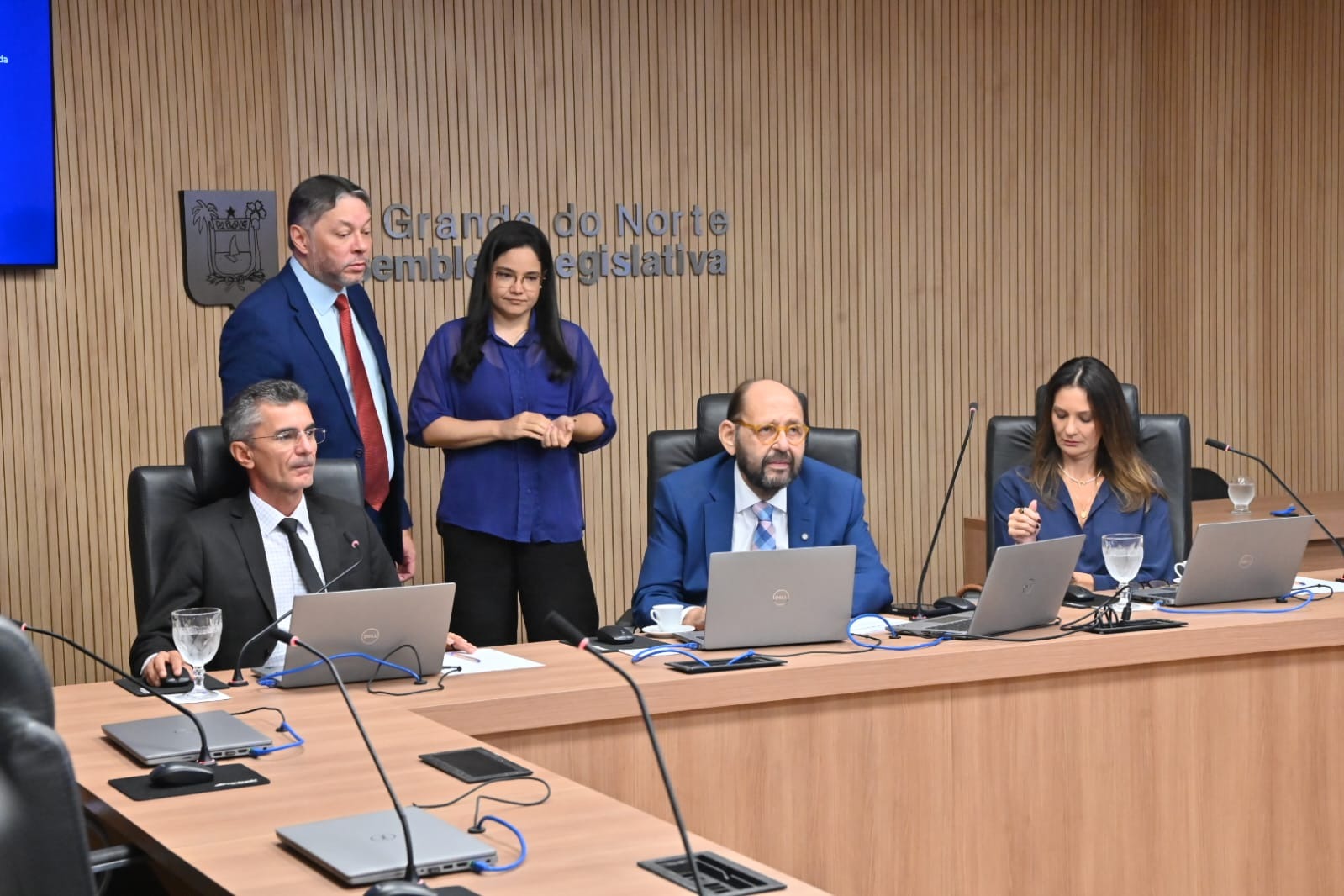 ALRN aprova parecer favorável à PEC que redefine regras de sucessão no Governo