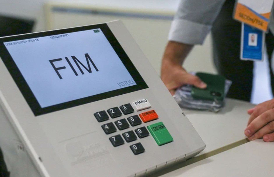 Prazo para pré-candidatos deixarem cargos termina hoje