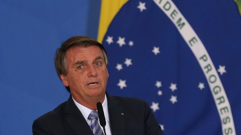 Laudo médico reforça necessidade de cirurgia no ombro de Jair Bolsonaro