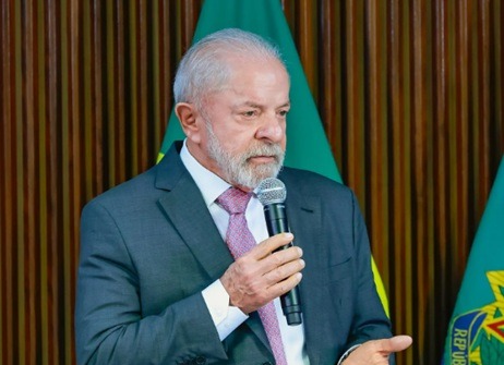 Pacote de Lula para combustíveis enfrenta resistência e pode ter efeito limitado