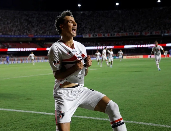 Vasco e São Paulo iniciam caminhada na Sul-Americana nesta terça (7); veja horários e onde assistir