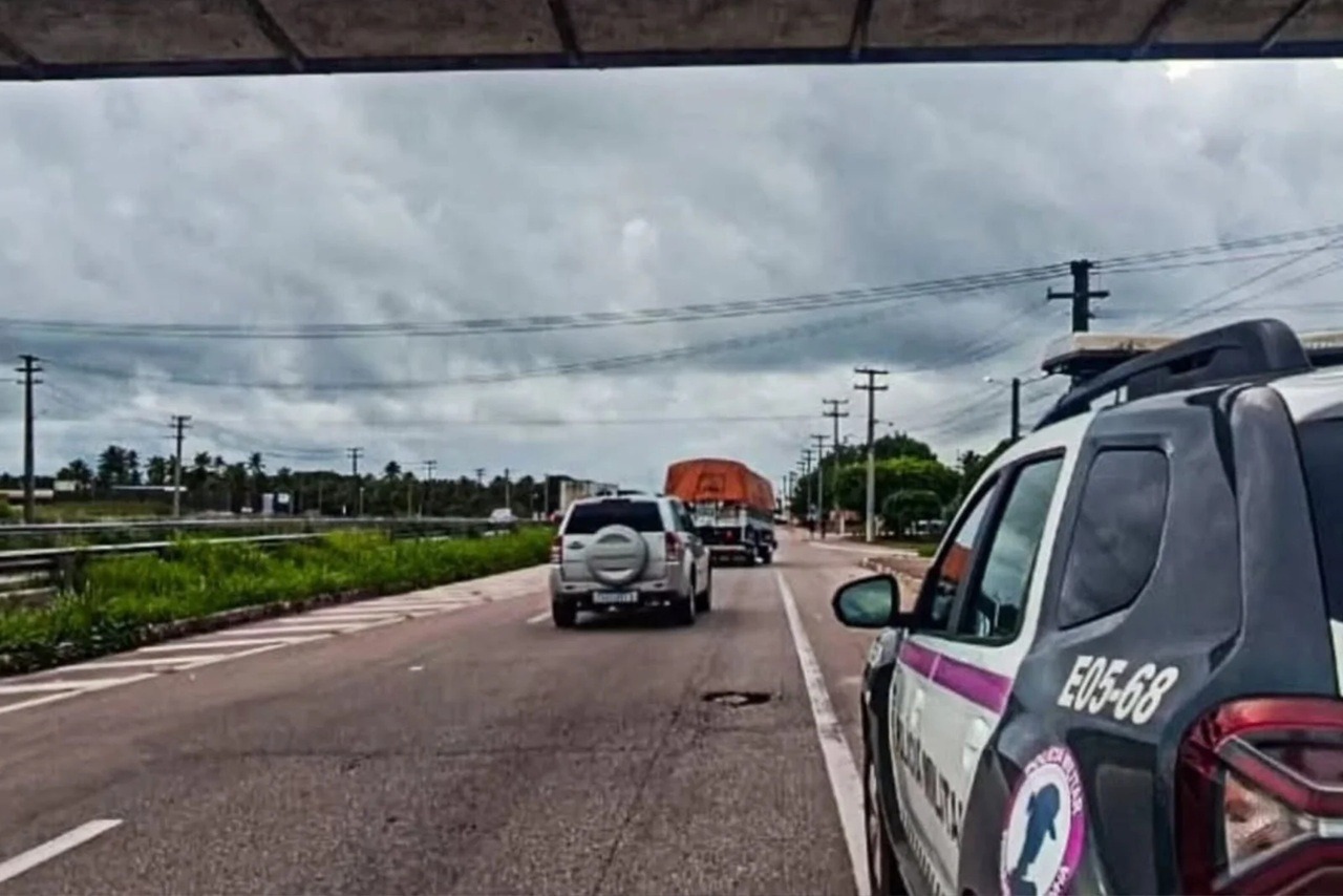 Mulher em crise é resgatada antes de possível tragédia na BR-101, no RN
