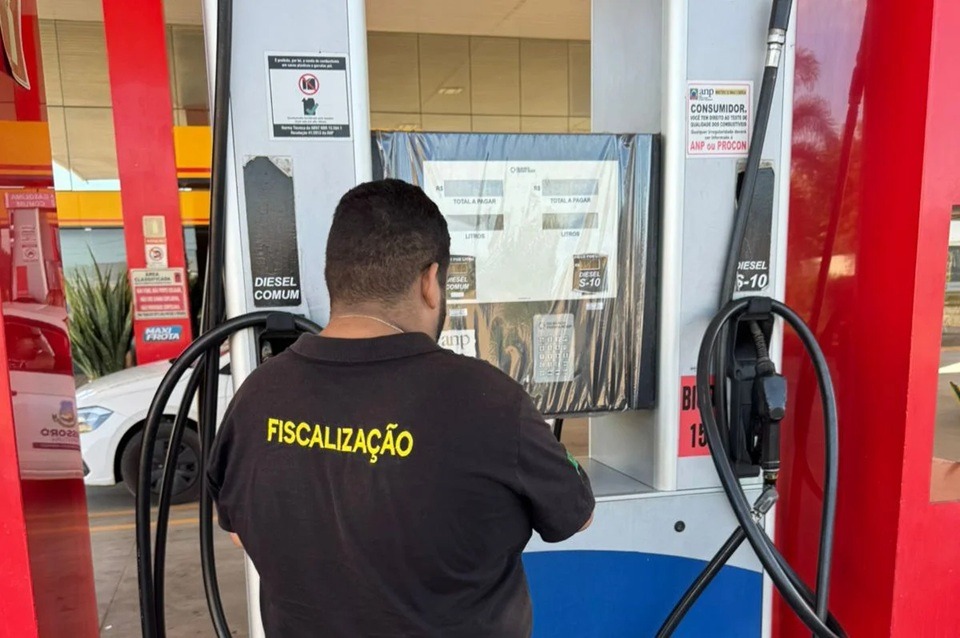 Quase 99% das bombas fiscalizadas em Natal apresentam irregularidades, aponta Ipem-RN