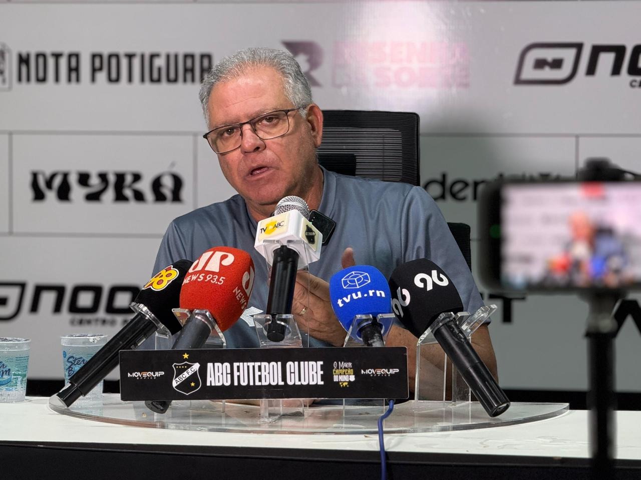Técnico do ABC comemora vitória de goleada no Frasqueirão pela Série D