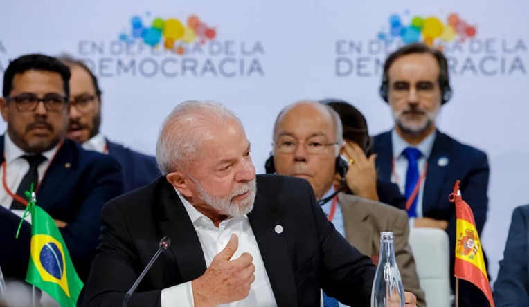   Lula diz que ‘esquerda se tornou o sistema’ e que precisa ‘praticar a coerência’