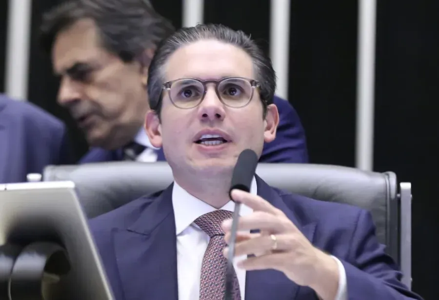 Hugo Motta defende derrubada de veto de Lula ao PL da Dosimetria