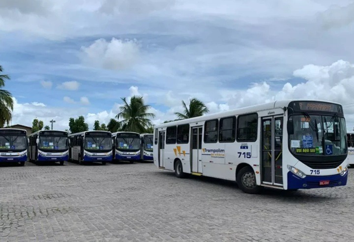 Jovem de 26 anos morre em colisão com ônibus na Grande Natal