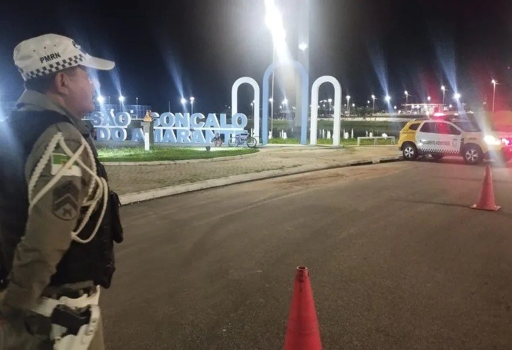 Irmãos são presos por dirigir sob efeito de álcool na Grande Natal