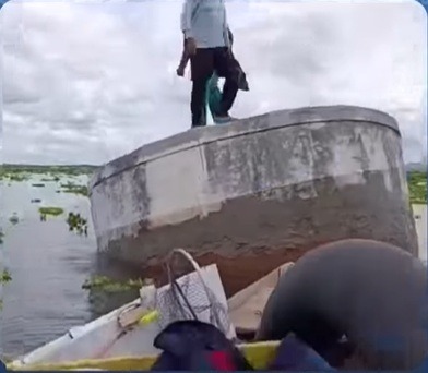 VÍDEO: Cisterna aparece boiando na barragem de Oiticica e chama atenção de pescadores