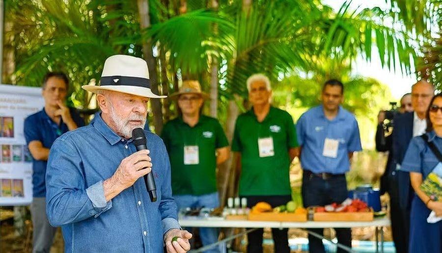 Lula diz que levará jabuticaba e maracujá para Trump para “acalmá-lo”
