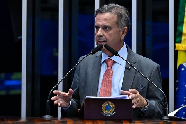 Rogério Marinho aciona TCU para investigar auxílio de R$ 48 mil pago a delegado expulso dos EUA por perseguição política