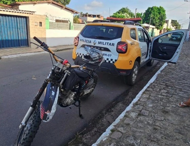 Pais são presos após CPRE flagrar adolescentes pilotando motos na Grande Natal
