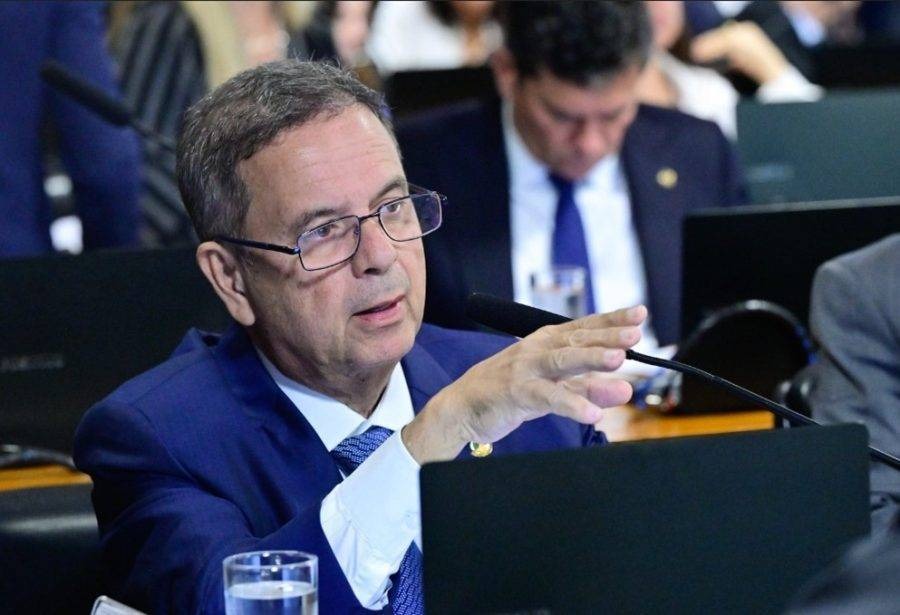 Rogério Marinho vota contra indicação de Jorge Messias ao STF e critica atuação do Supremo