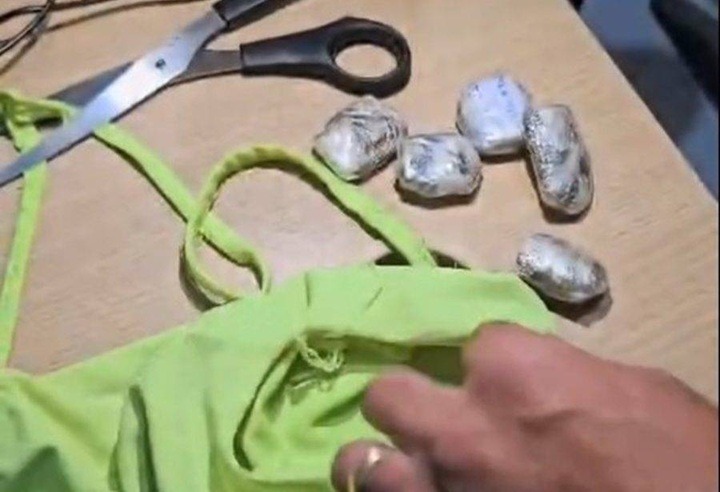 Visitante é presa ao tentar entrar com drogas escondidas na roupa em Alcaçuz