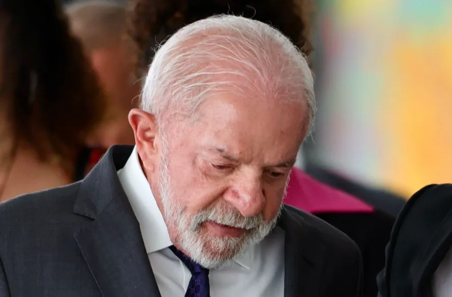 Pesquisa Meio/Ideia: 52% dos brasileiros afirmam que Lula não merece ser reeleito