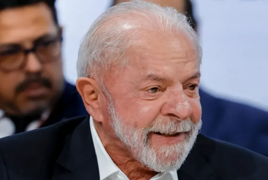 Futura/Apex: 45,7% avaliam Lula como ruim ou péssimo; 37,5%, ótimo ou bom