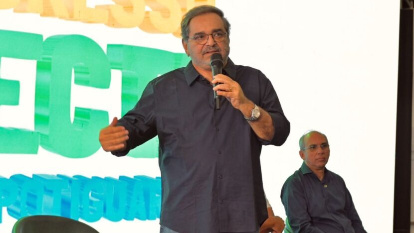 “Sem projetos para o RN, adversários me atacam com fake news”, reage Álvaro Dias
