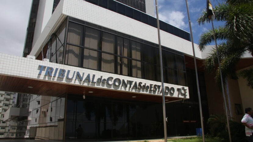 TCE aponta falhas de transparência em R$ 11,8 milhões de emendas Pix no RN