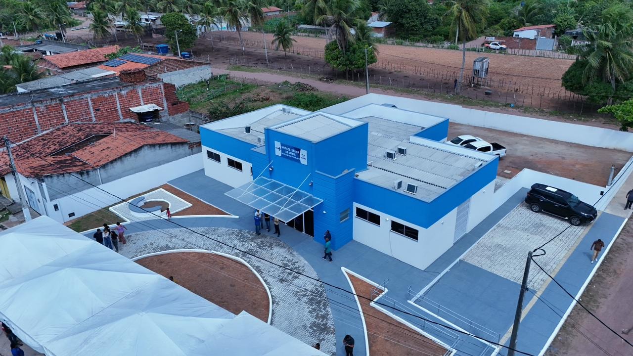 Prefeito Emídio Júnior entrega nova unidade de saúde em Mangabeira