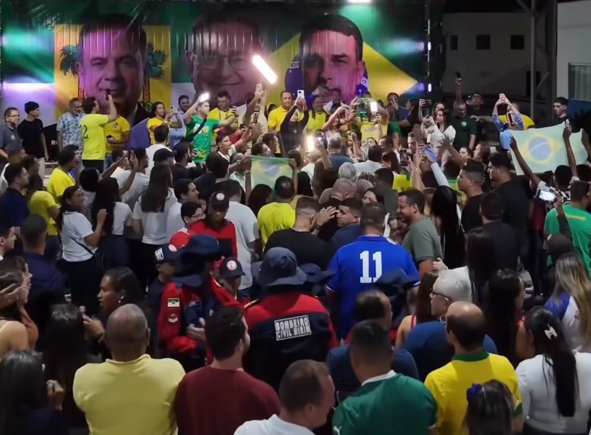 Prefeita Jussara Sales reúne multidão em Extremoz para anunciar apoio a Coronel Hélio ao Senado