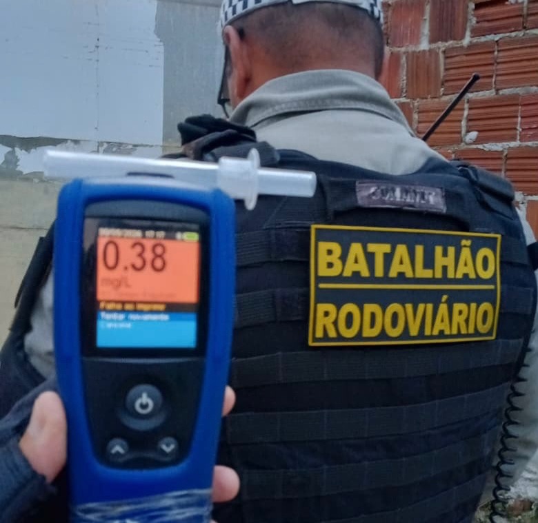 Idoso de 80 anos é preso por dirigir embriagado durante blitz em Extremoz