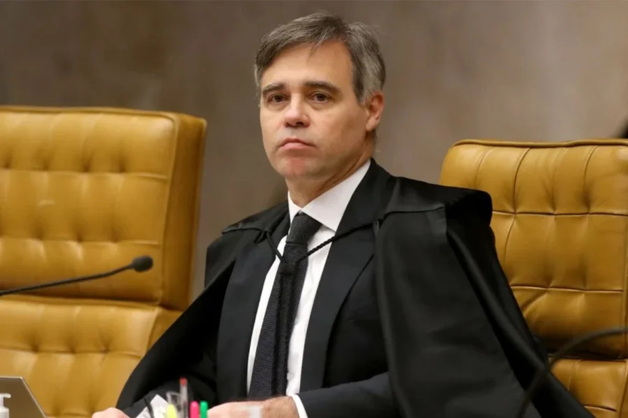 Master: Mendonça manda retirar tornozeleira de irmão de Ciro Nogueira