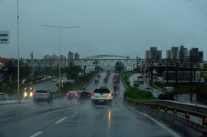 Inmet publica alerta de chuvas para Natal e mais 68 cidades do RN até domingo