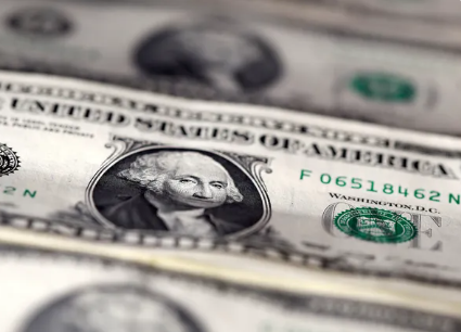 Dólar sobe para R$ 5,17 e Ibovespa recua com tensão entre Israel e Irã no radar