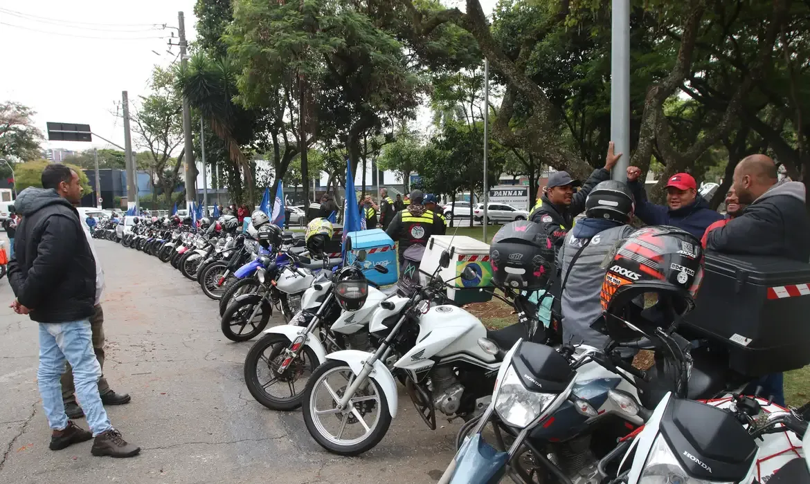 Nova linha de crédito vai financiar motos para motociclistas de apps