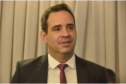 “É um hospital fake”, afirma Cadu ao criticar unidade entregue por Allyson