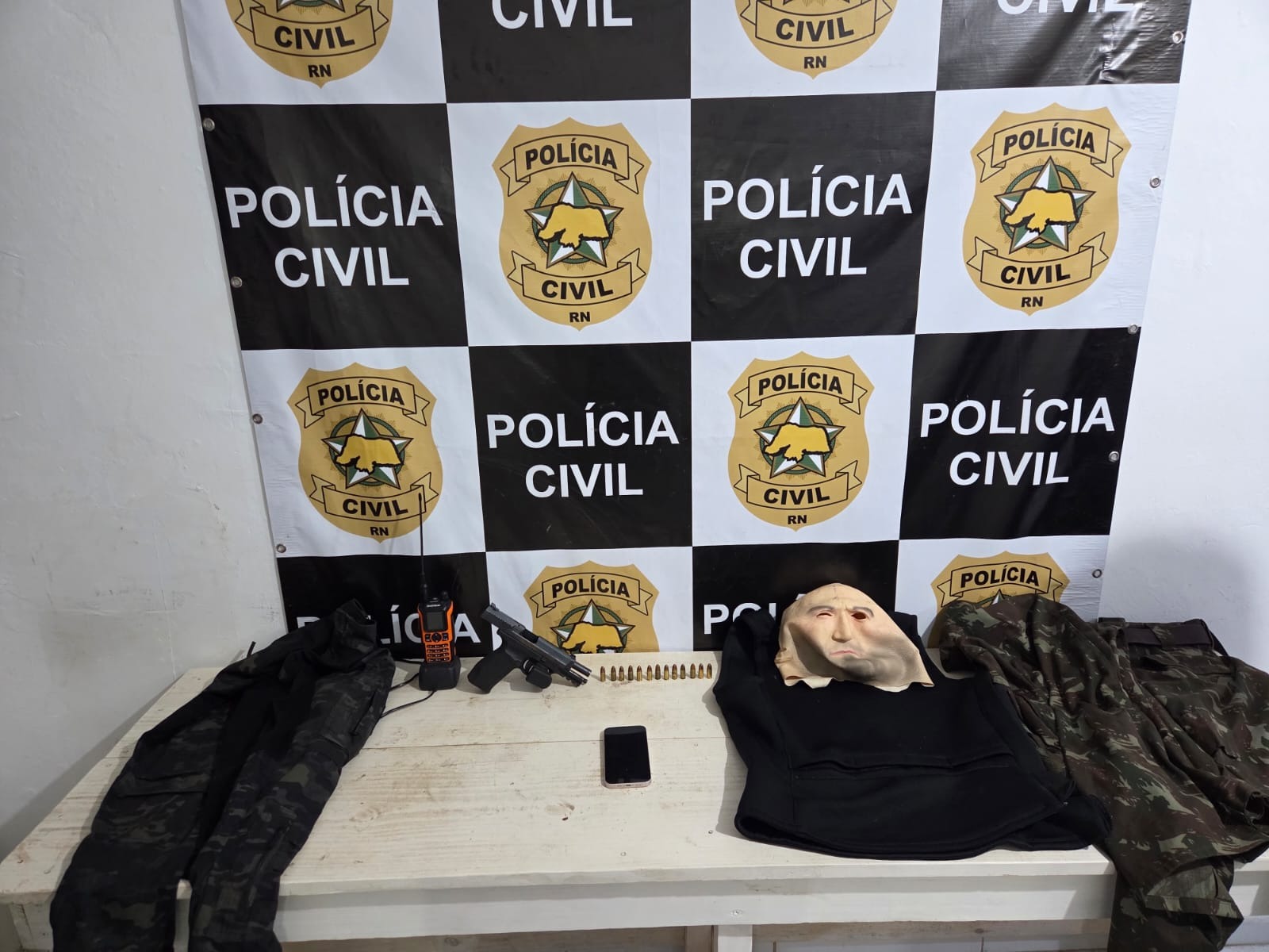 Suspeito de tráfico interestadual de drogas e lavagem de dinheiro é preso em Pipa