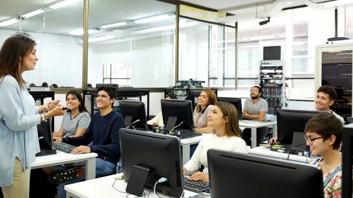 Cursos tecnólogos: caminho mais curto para o mercado de trabalho
