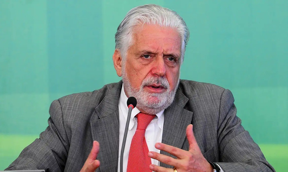 PF aponta que líder do governo Lula no Senado dedicou mandato a interesses do Banco Master, diz relatório