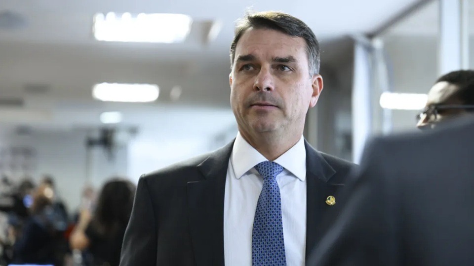 Flávio responde Michelle: "Nunca desrespeitei uma mulher na minha vida"