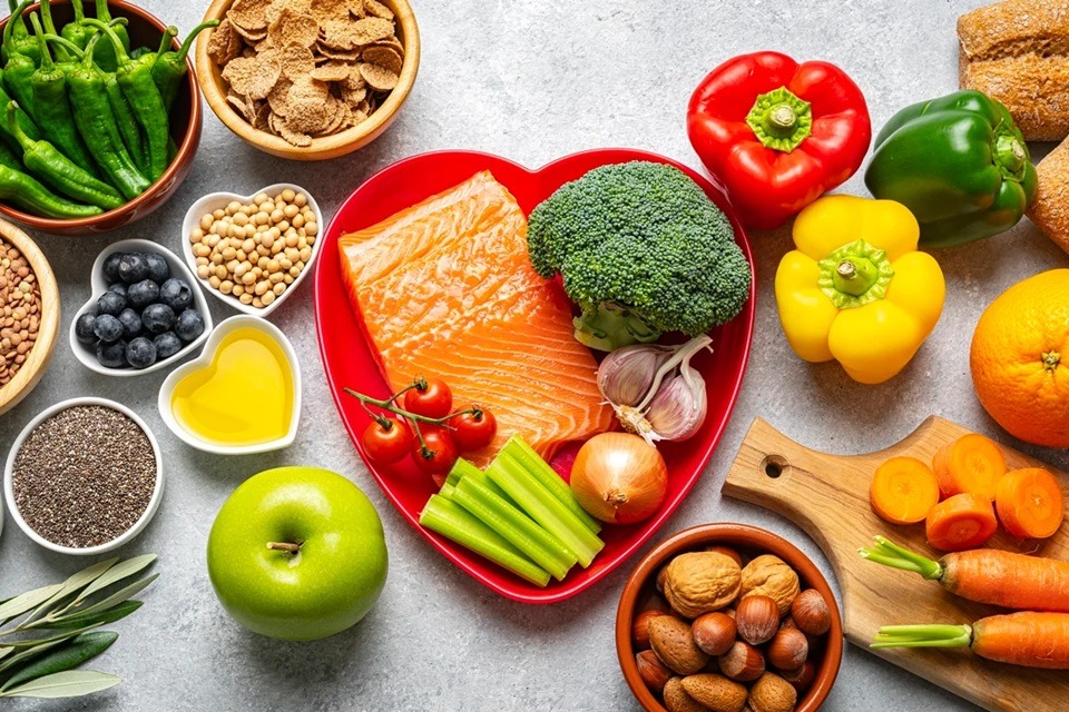 Proteína: nutricionista revela quanto você realmente precisa consumir