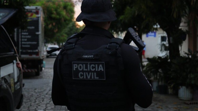 Suspeita de integrar ‘golpe do falso CEO’ de quase R$ 1 milhão é presa no RN