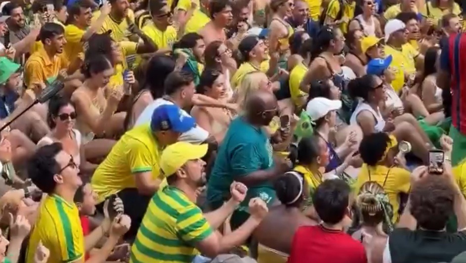 VÍDEO: Torcida brasileira transforma ‘remada viking’ em ‘créu’ antes de duelo com a Noruega