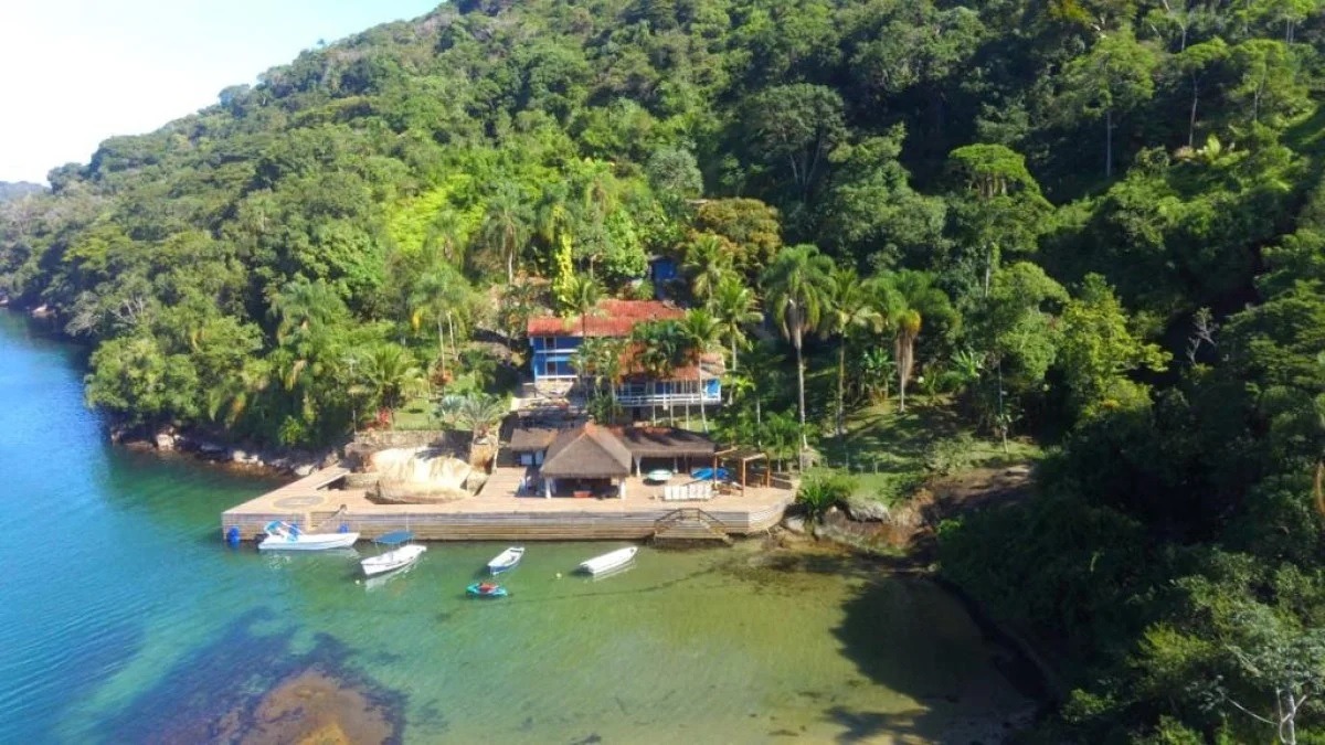 Polêmica: mansão de Richarlison foi comprada de homem condenado por estelionato