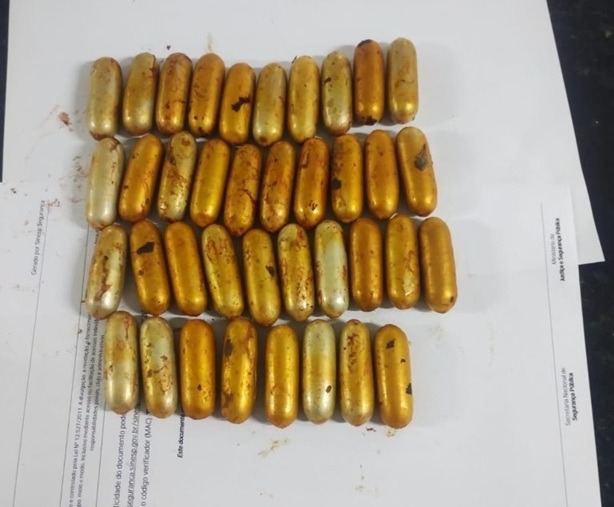 Homem é preso após cirurgia para retirar 38 cápsulas de cocaína do corpo no RN
