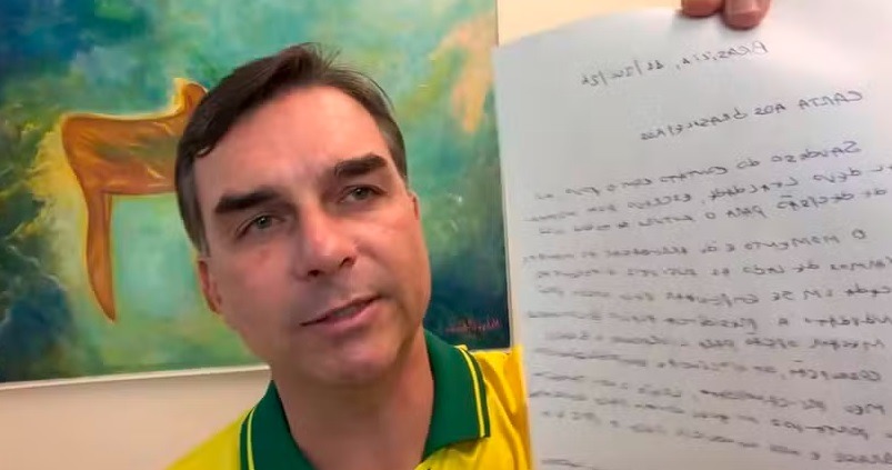 OAB pede a Moraes que garanta comunicação na condição de advogado entre Flávio e Jair Bolsonaro