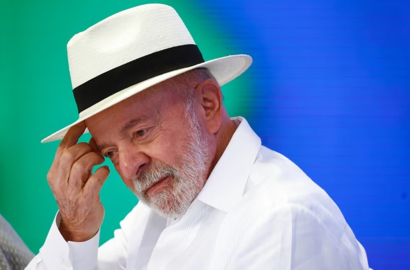 Clima esquenta na pré-campanha de Lula e presidente dá soco na mesa durante discussão programa de governo